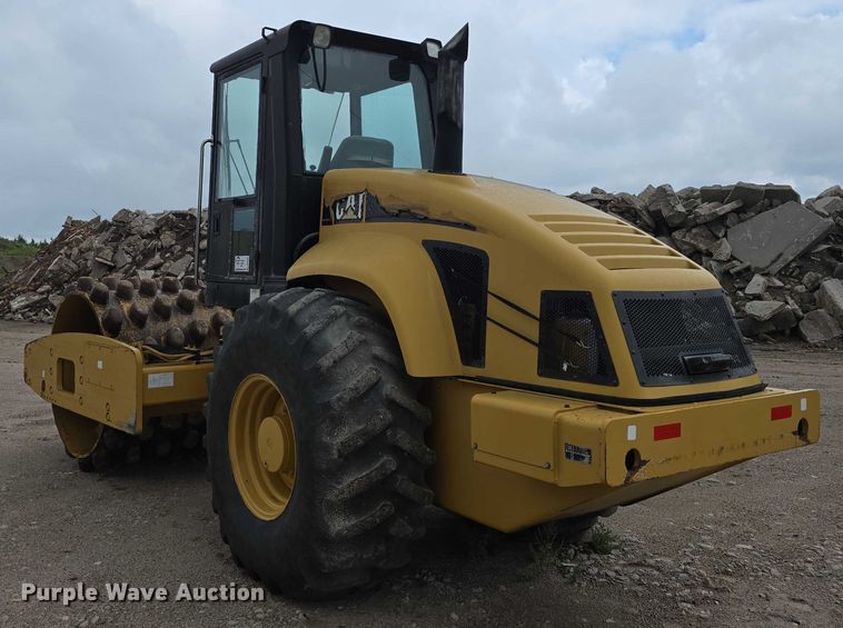 image for item DR3947 2005 Caterpillar CP-563E single drum vibratory roller