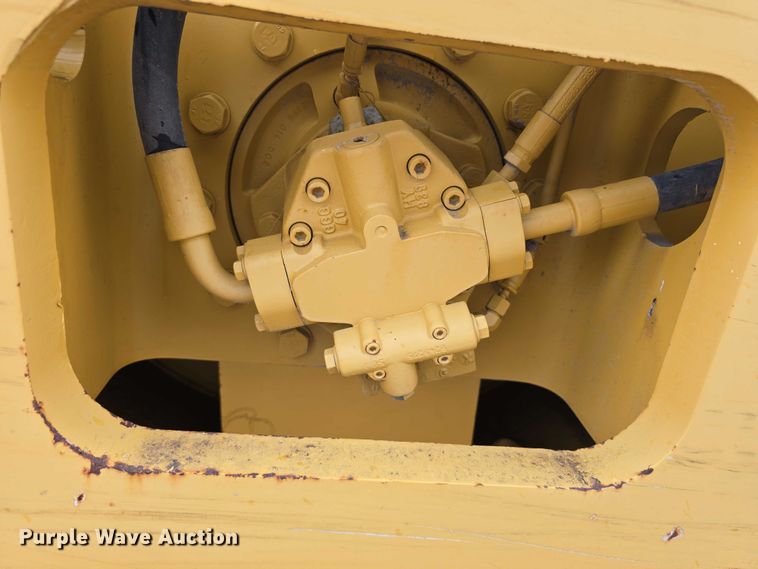 image for item DR3947 2005 Caterpillar CP-563E single drum vibratory roller