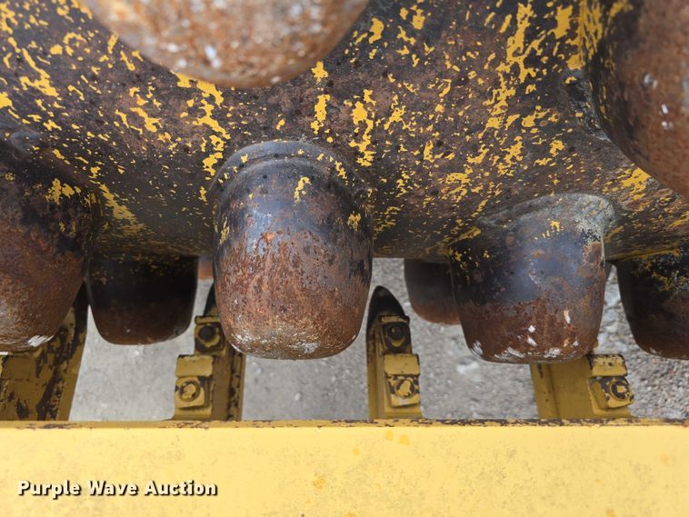 image for item DR3947 2005 Caterpillar CP-563E single drum vibratory roller