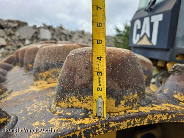 image for item DR3947 2005 Caterpillar CP-563E single drum vibratory roller