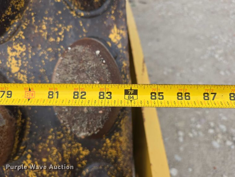 image for item DR3947 2005 Caterpillar CP-563E single drum vibratory roller