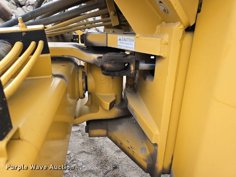 image for item DR3947 2005 Caterpillar CP-563E single drum vibratory roller