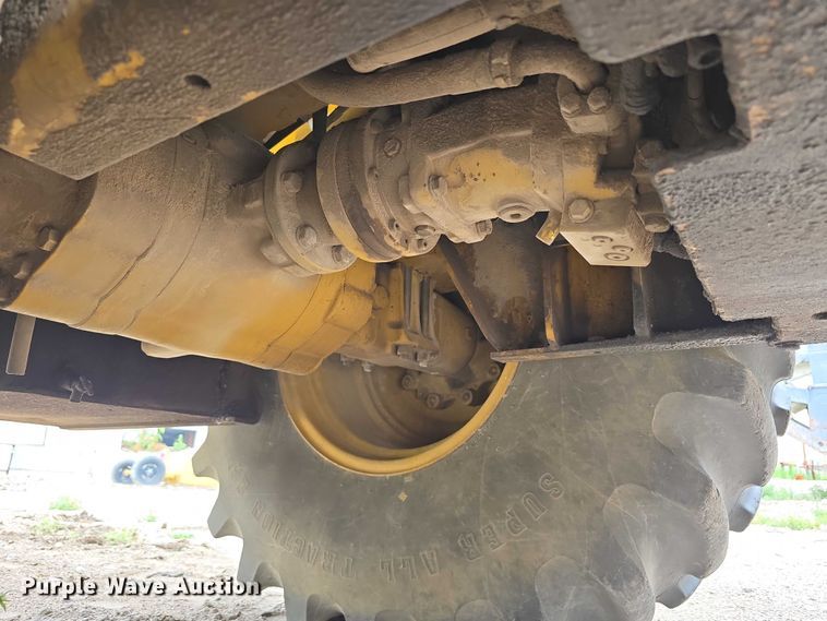 image for item DR3947 2005 Caterpillar CP-563E single drum vibratory roller