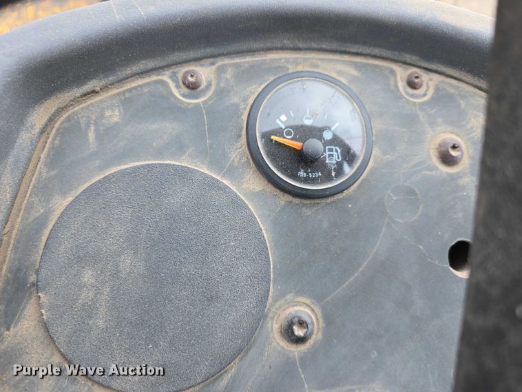 image for item DR3947 2005 Caterpillar CP-563E single drum vibratory roller