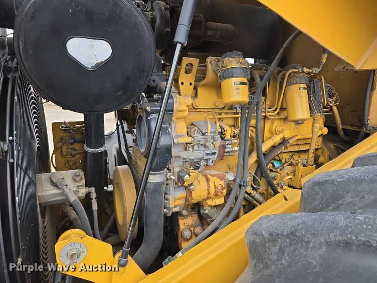 image for item DR3947 2005 Caterpillar CP-563E single drum vibratory roller