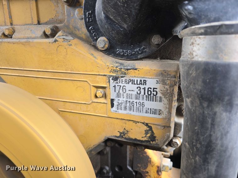 image for item DR3947 2005 Caterpillar CP-563E single drum vibratory roller