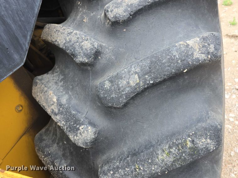 image for item DR3947 2005 Caterpillar CP-563E single drum vibratory roller