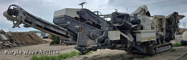 image for item DR3948 Metso Lokotrack LT1110S impact crushing plant