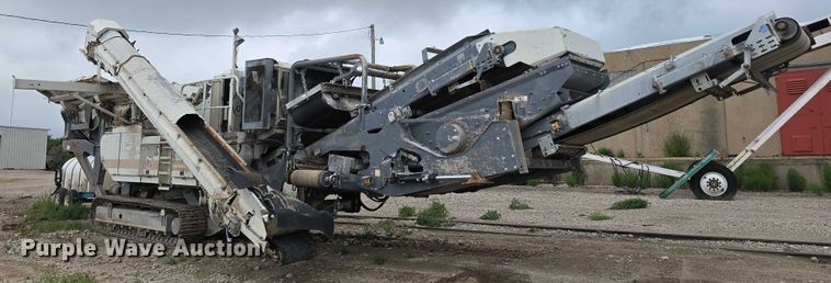 image for item DR3948 Metso Lokotrack LT1110S impact crushing plant