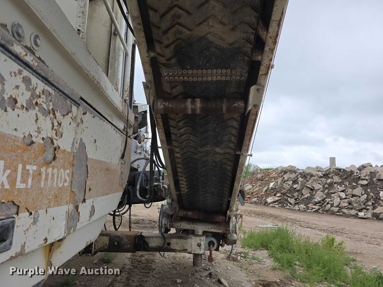 image for item DR3948 Metso Lokotrack LT1110S impact crushing plant