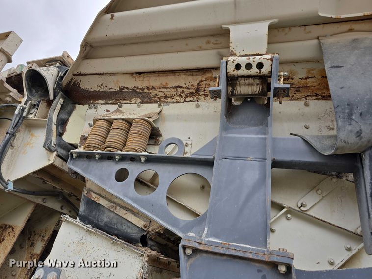 image for item DR3948 Metso Lokotrack LT1110S impact crushing plant