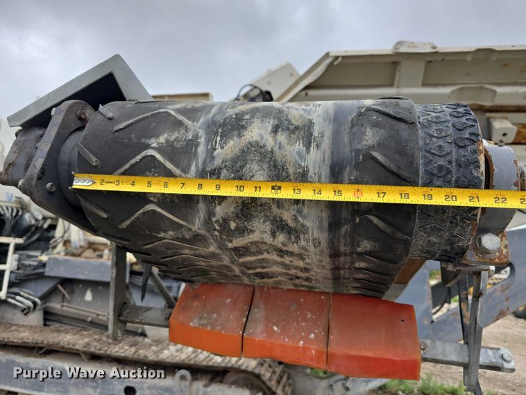 image for item DR3948 Metso Lokotrack LT1110S impact crushing plant