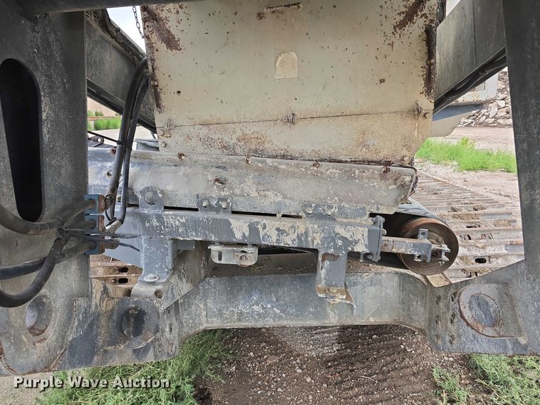 image for item DR3948 Metso Lokotrack LT1110S impact crushing plant