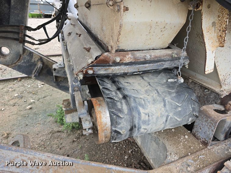 image for item DR3948 Metso Lokotrack LT1110S impact crushing plant