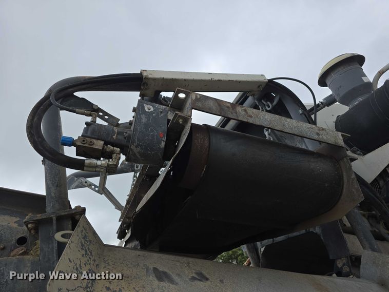 image for item DR3948 Metso Lokotrack LT1110S impact crushing plant