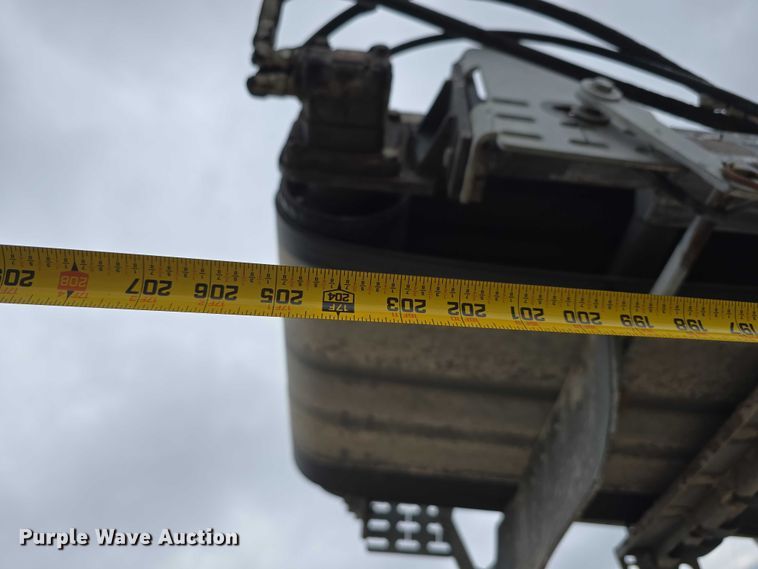 image for item DR3948 Metso Lokotrack LT1110S impact crushing plant