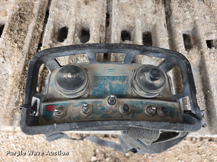 image for item DR3948 Metso Lokotrack LT1110S impact crushing plant