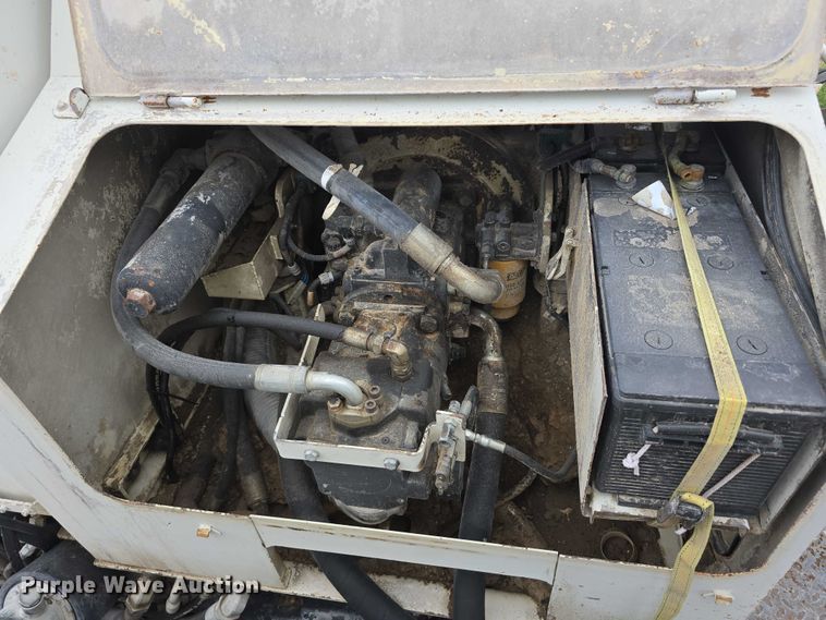 image for item DR3948 Metso Lokotrack LT1110S impact crushing plant