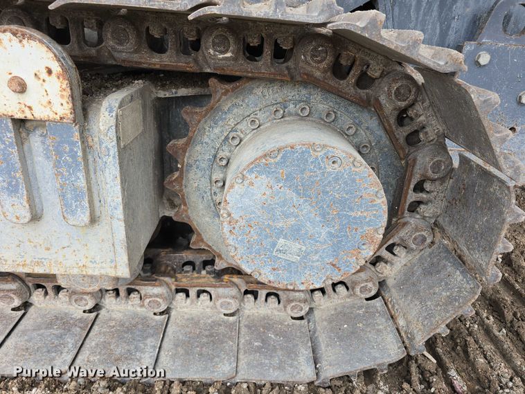 image for item DR3948 Metso Lokotrack LT1110S impact crushing plant