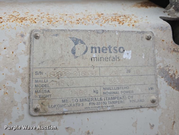 image for item DR3948 Metso Lokotrack LT1110S impact crushing plant