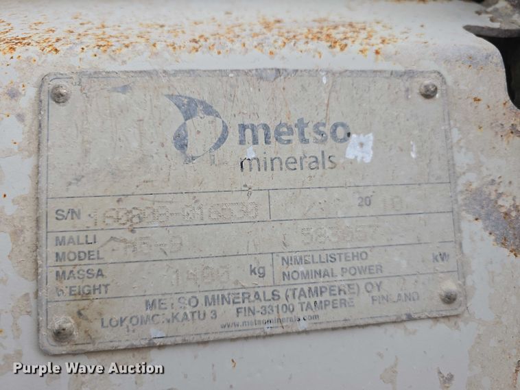 image for item DR3948 Metso Lokotrack LT1110S impact crushing plant