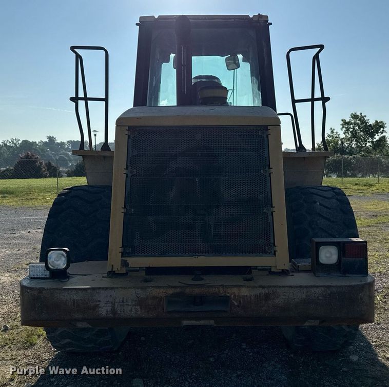 image for item DS3820 1998 Caterpillar 950G wheel loader