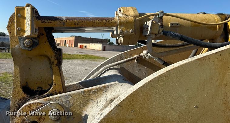 image for item DS3820 1998 Caterpillar 950G wheel loader