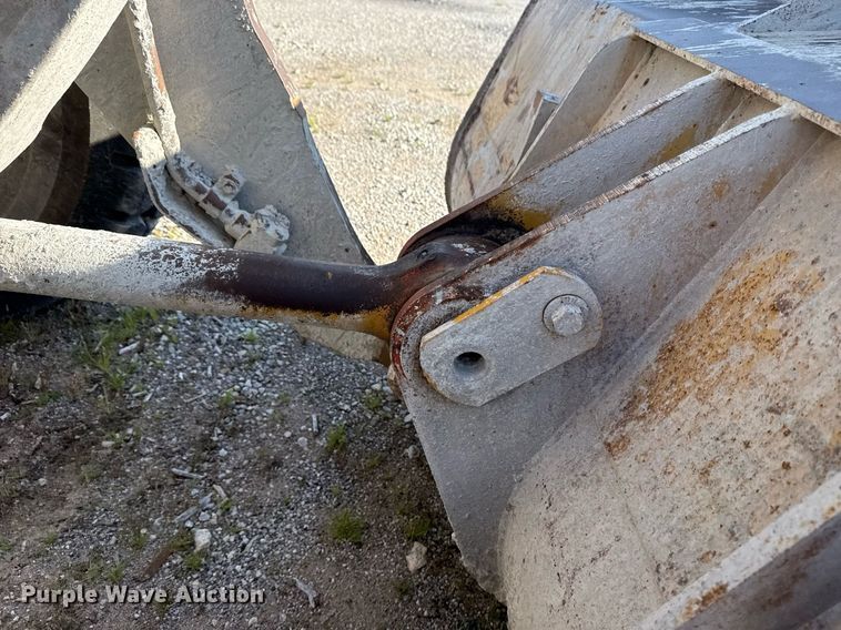 image for item DS3820 1998 Caterpillar 950G wheel loader