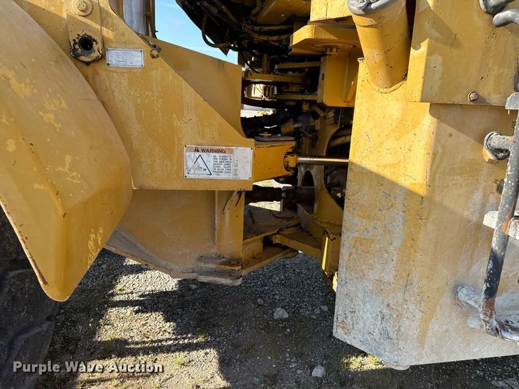 image for item DS3820 1998 Caterpillar 950G wheel loader