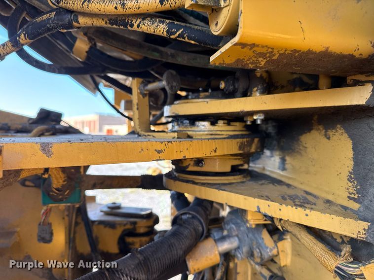 image for item DS3820 1998 Caterpillar 950G wheel loader