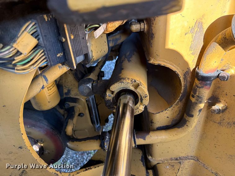 image for item DS3820 1998 Caterpillar 950G wheel loader