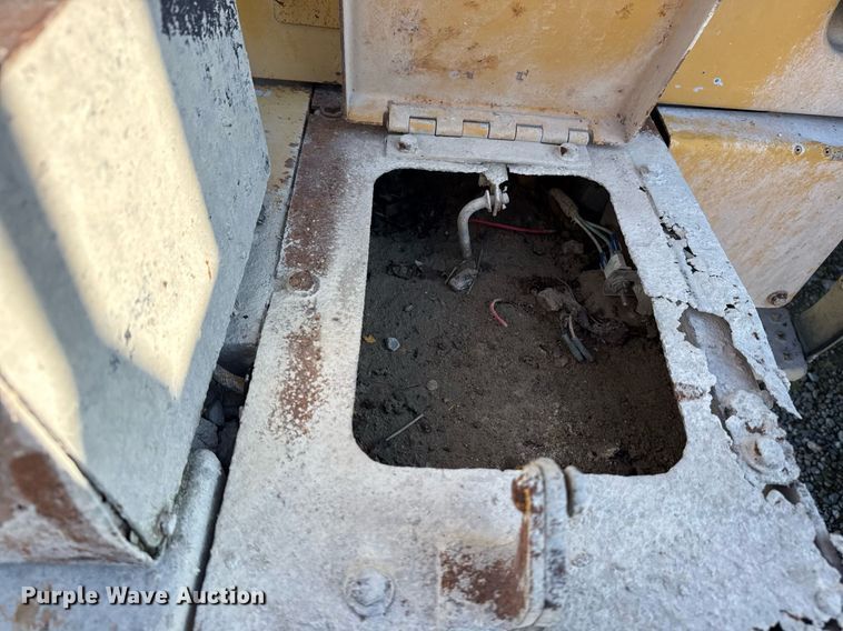 image for item DS3820 1998 Caterpillar 950G wheel loader