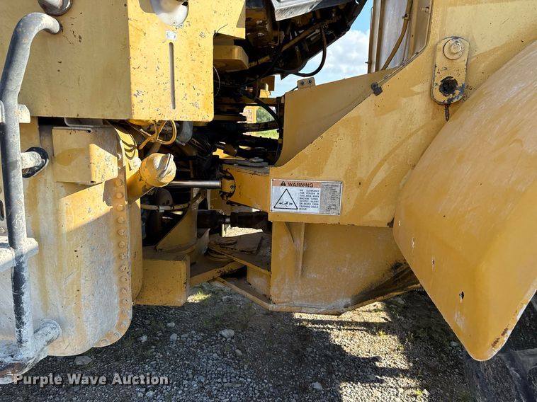 image for item DS3820 1998 Caterpillar 950G wheel loader
