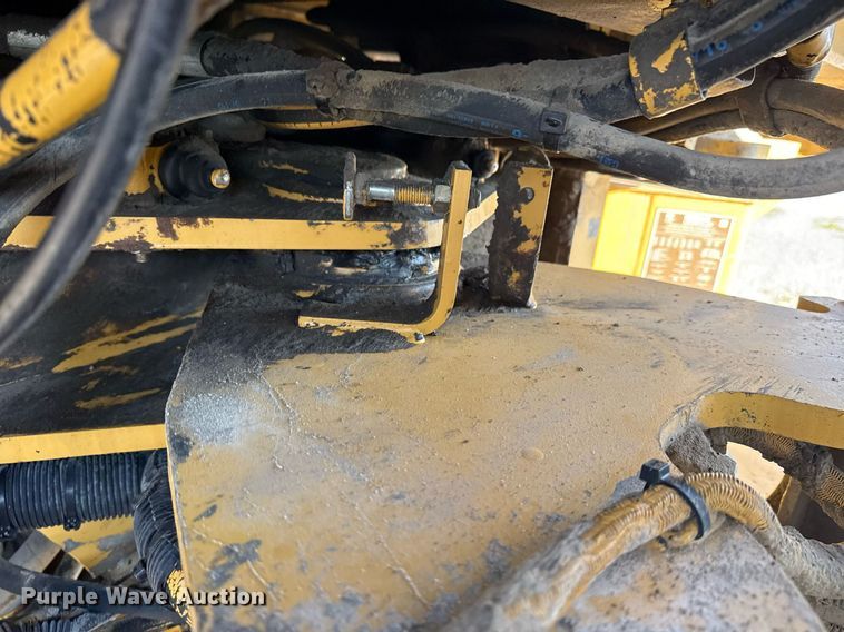 image for item DS3820 1998 Caterpillar 950G wheel loader