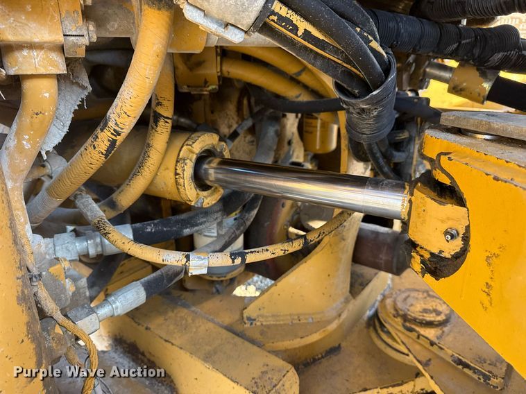 image for item DS3820 1998 Caterpillar 950G wheel loader