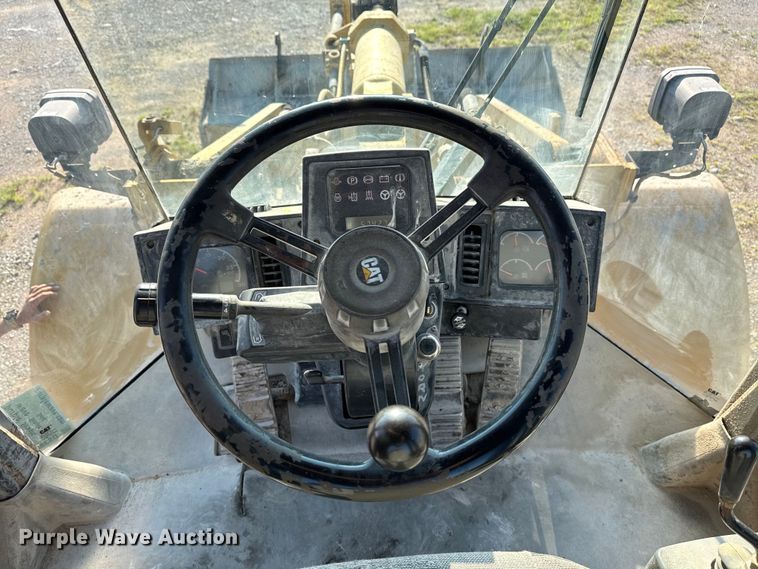 image for item DS3820 1998 Caterpillar 950G wheel loader