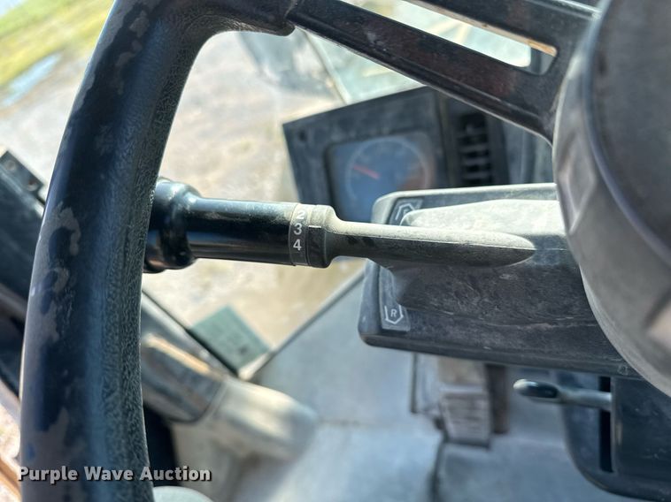 image for item DS3820 1998 Caterpillar 950G wheel loader