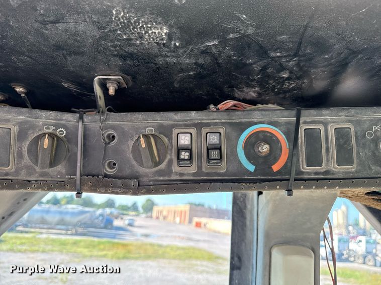 image for item DS3820 1998 Caterpillar 950G wheel loader