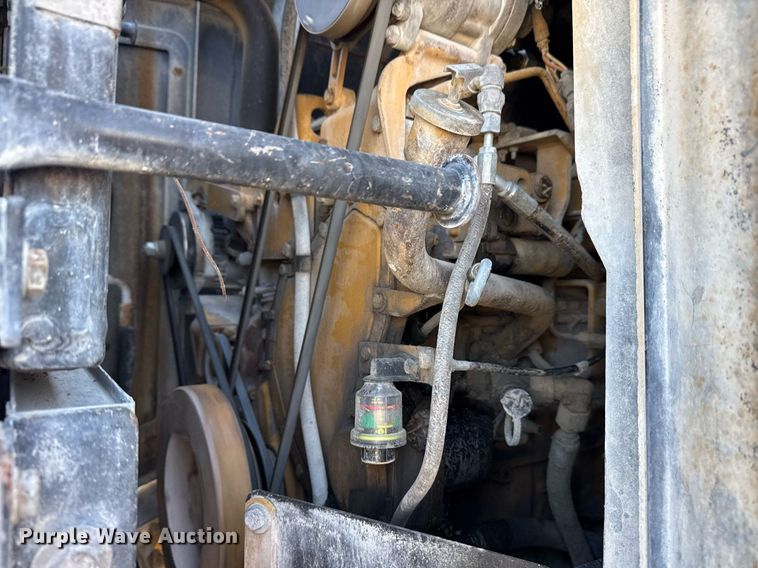 image for item DS3820 1998 Caterpillar 950G wheel loader