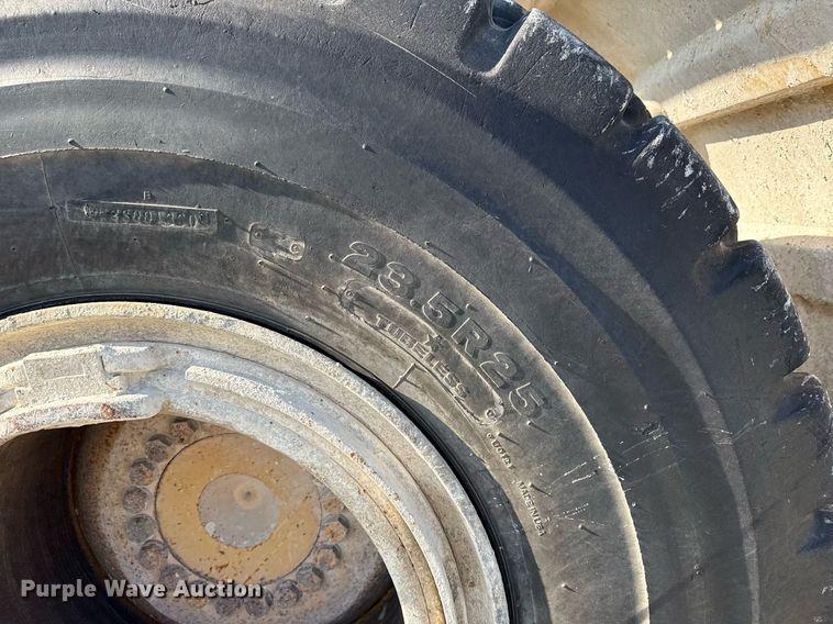 image for item DS3820 1998 Caterpillar 950G wheel loader