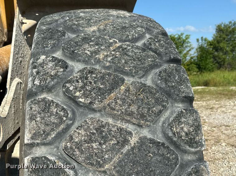 image for item DS3820 1998 Caterpillar 950G wheel loader