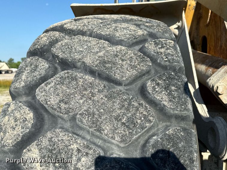 image for item DS3820 1998 Caterpillar 950G wheel loader