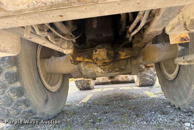 image for item DS3821 1998 Caterpillar 950G wheel loader