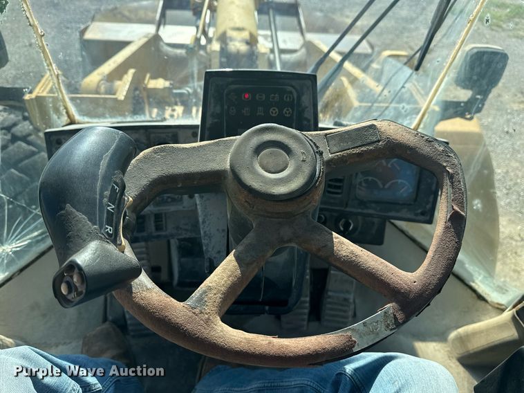 image for item DS3821 1998 Caterpillar 950G wheel loader