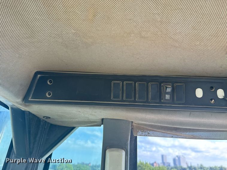 image for item DS3821 1998 Caterpillar 950G wheel loader