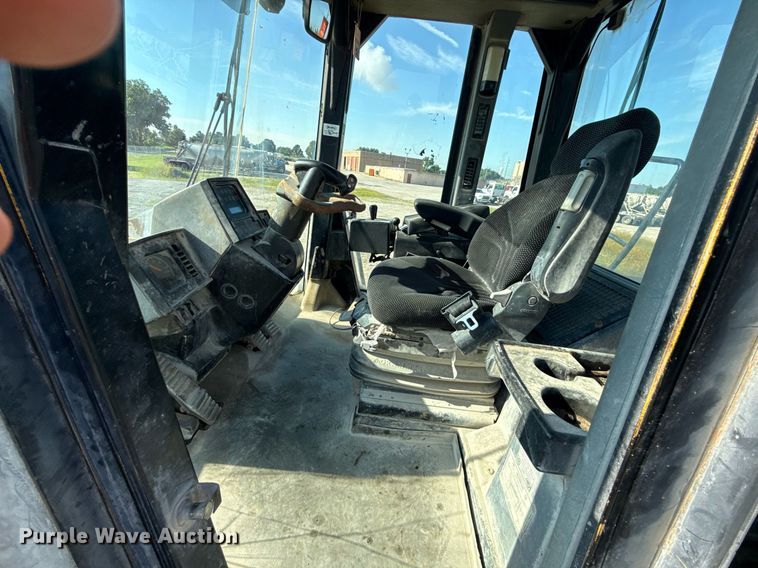 image for item DS3821 1998 Caterpillar 950G wheel loader