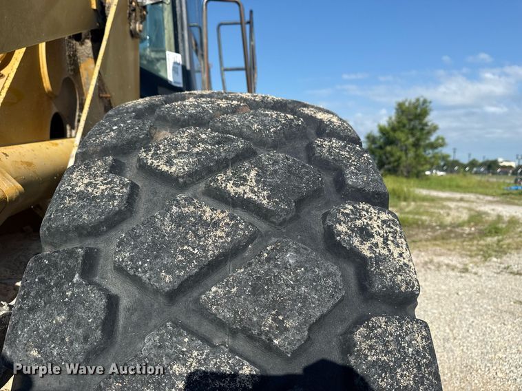 image for item DS3821 1998 Caterpillar 950G wheel loader