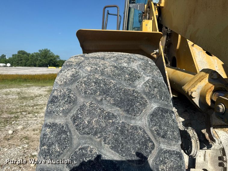 image for item DS3821 1998 Caterpillar 950G wheel loader