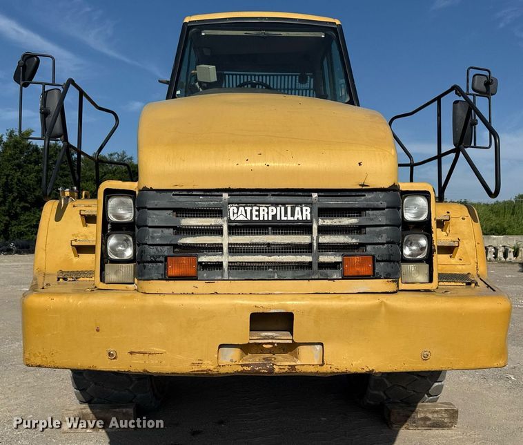 image for item DS3832 2005 Caterpillar 740 water wagon