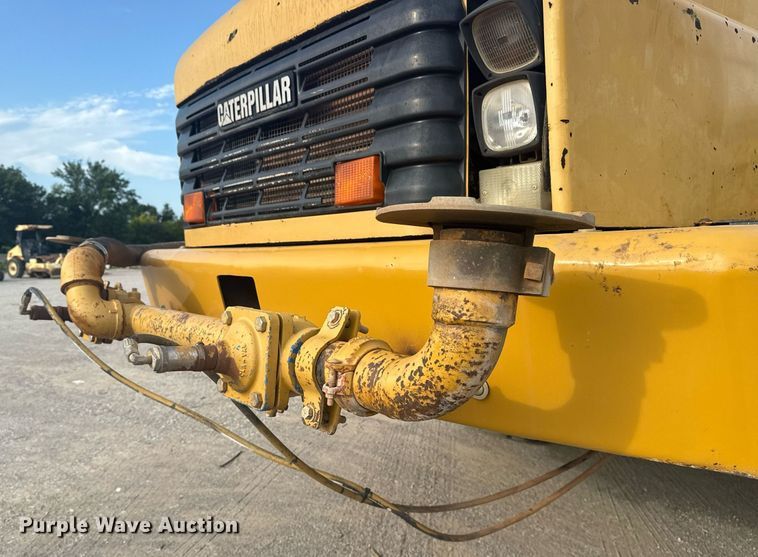 image for item DS3833 2006 Caterpillar 740 water wagon